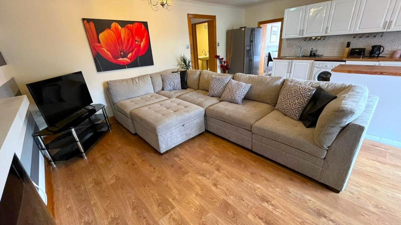 Elegant 2 Bedroom Chalet Edinburgh Eksteriør bilde